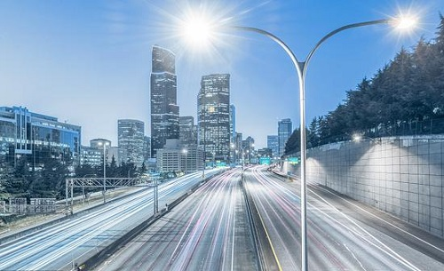 智能路灯背后：一场运营商、广告商和科技沐鸣的战争