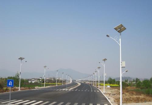 解析四川太阳能路灯如何解决阴影