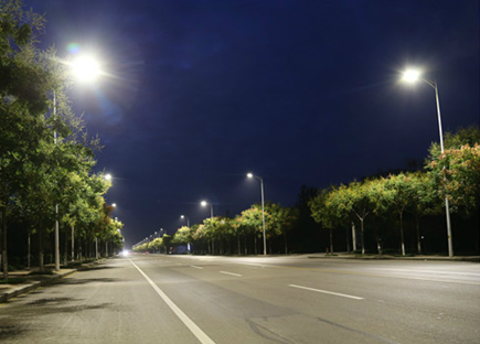 太阳能LED路灯电磁板的优点