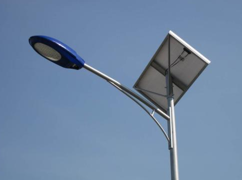 提高太阳能路灯充电功率的办法 提高太阳能路灯充电功率的办法